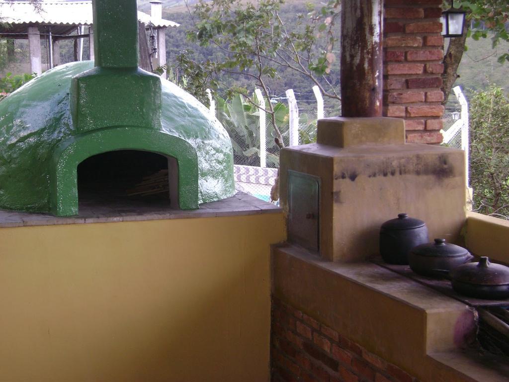 Pousada Dos Tucanos São Tomé das Letras Kültér fotó